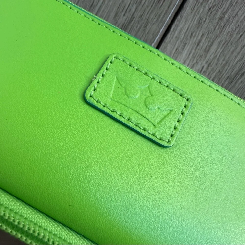 BAEKGAARD Green Leather Pencil Case/Makeup Bag.